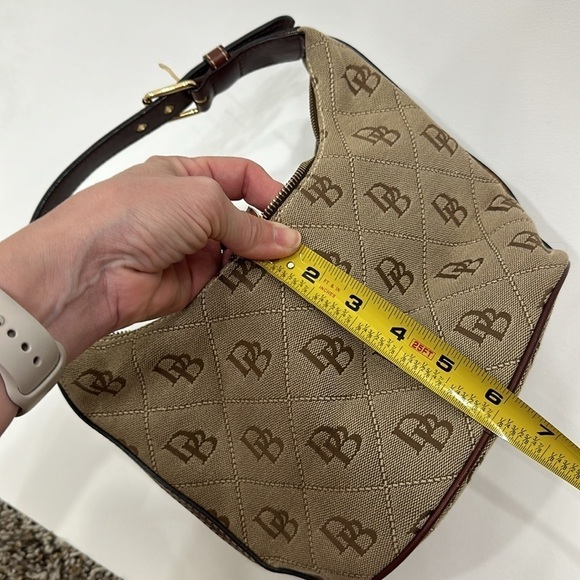 Dooney & Bourke maxi quilt bucket tote Brown - Picture 16 of 16